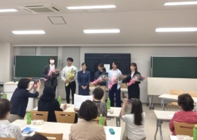 E9EE72BC-6EBC-4BCC-B947-E251C63E3ABE