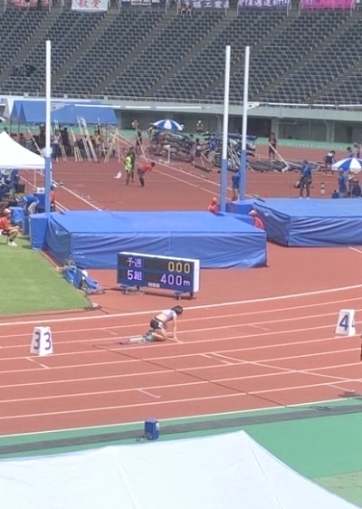 佐治望未400ｍ予選5組